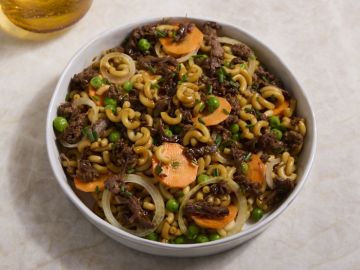 BOEUF COQUILLETTES A LA "BOURGUIGNONNE"